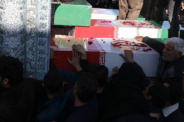 تصاویر/ تشییع پیکر مطهر شهدای گمنام در قم