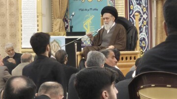 مکتب حضرت زهرا(س) مکتب عدالت، عزت و شهادت است