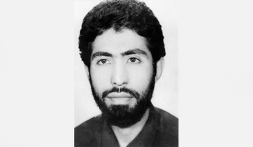 برای بلند حرف زدن از مادرش حلالیت می‌گرفت