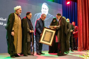 تصاویر/ ویژه برنامه «در سایه سوگ»