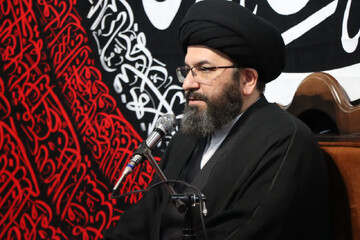 حضرت زهرا(س)، قرآن ناطق است