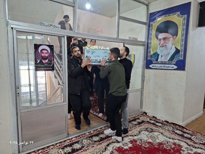 تصاویر/  استقبال از شهید گمنام در مدرسه  علمیه امام خمینی (ره) شهرستان ماکو