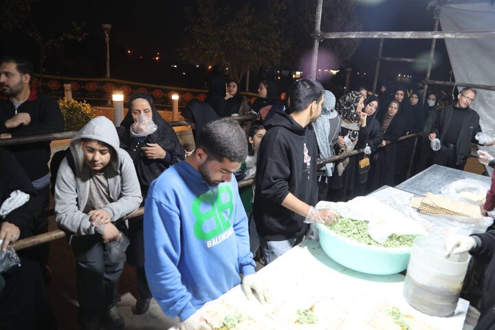 تصاویر/ وداع مردم تهران با پیکر مطهر ۱۰۰ شهید گمنام