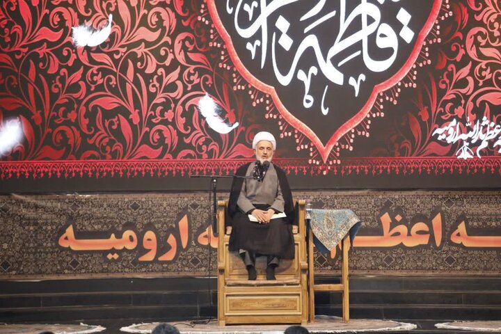 تصاویر/ مراسم سوگواری ایام فاطمیه در حسینیه ثارالله ارومیه