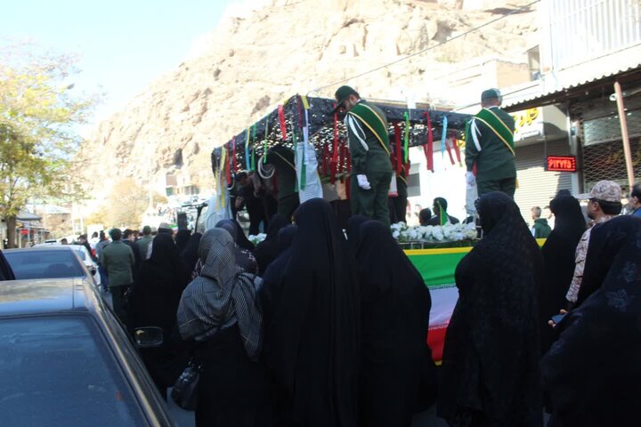 تصاویر/ مراسم استقبال و تشییع شهید گمنام در ماکو