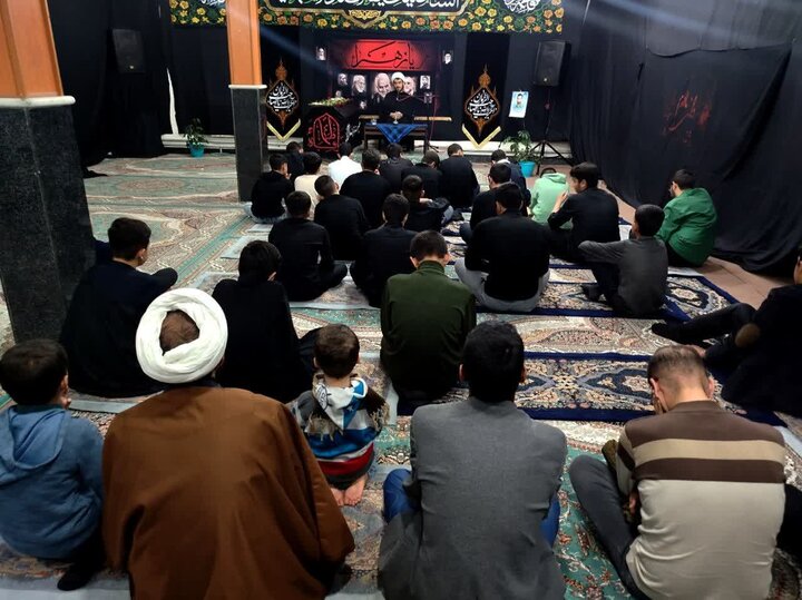 تصاویر/ عزاداری ایام فاطمیه در مدرسه علمیه نقده