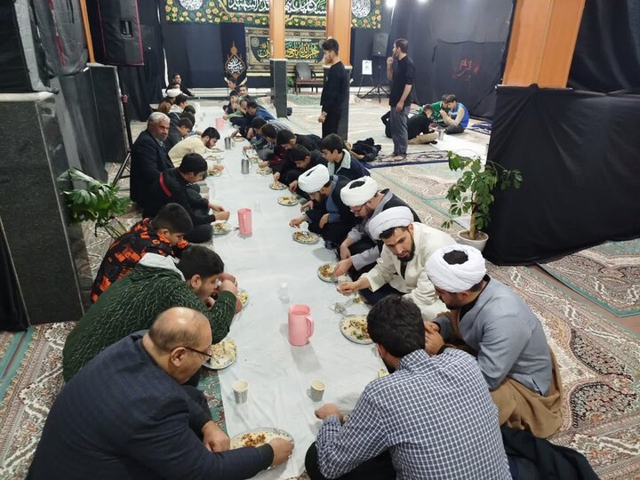 تصاویر/ عزاداری ایام فاطمیه در مدرسه علمیه نقده