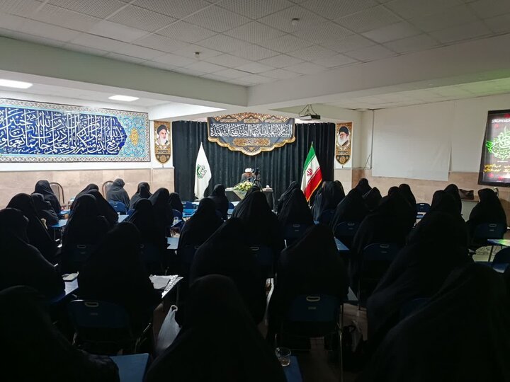 تصاویر/ عزاداری ایام شهادت حضرت فاطمه زهرا(سلام‌الله علیها)، در مدرسه علمیه الزهرا (س) ارومیه