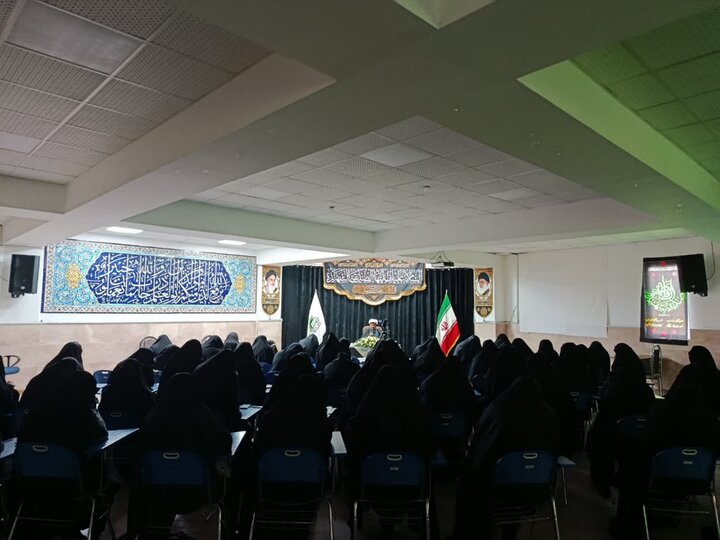 تصاویر/ عزاداری ایام شهادت حضرت فاطمه زهرا(سلام‌الله علیها)، در مدرسه علمیه الزهرا (س) ارومیه