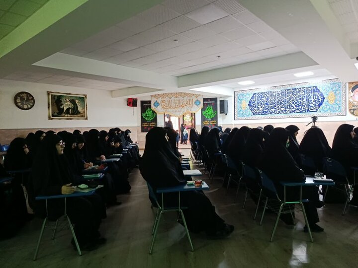 تصاویر/ عزاداری ایام شهادت حضرت فاطمه زهرا(سلام‌الله علیها)، در مدرسه علمیه الزهرا (س) ارومیه