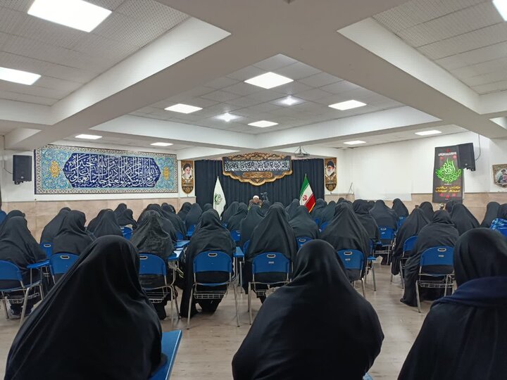 تصاویر/ عزاداری ایام شهادت حضرت فاطمه زهرا(سلام‌الله علیها)، در مدرسه علمیه الزهرا (س) ارومیه