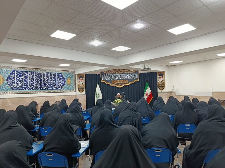 تصاویر/ عزاداری ایام شهادت حضرت فاطمه زهرا(سلام‌الله علیها)، در مدرسه علمیه الزهرا (س) ارومیه