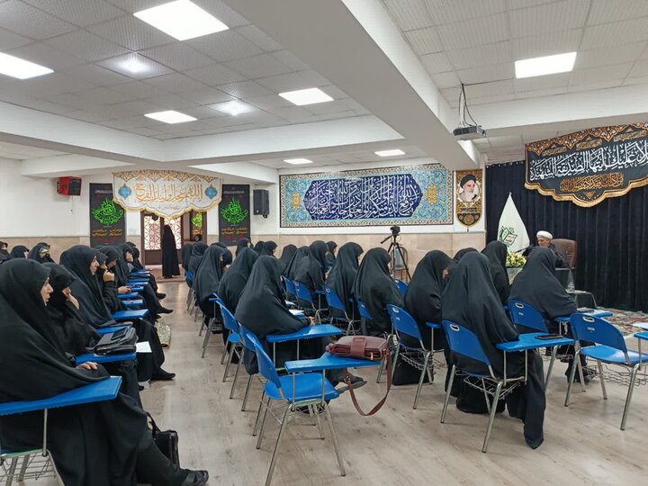 تصاویر/ عزاداری ایام شهادت حضرت فاطمه زهرا(سلام‌الله علیها)، در مدرسه علمیه الزهرا (س) ارومیه