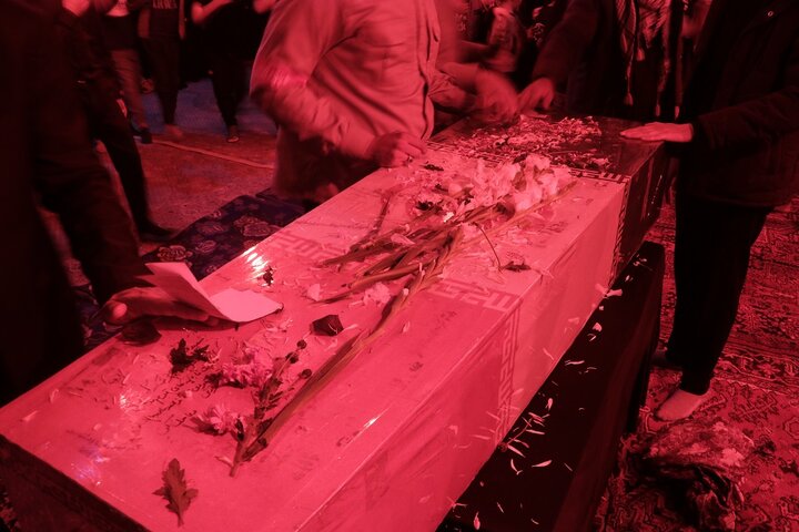 تصاویر/ تشییع پیکر شهید گمنام در مسجد یازهرا (س) ارومیه