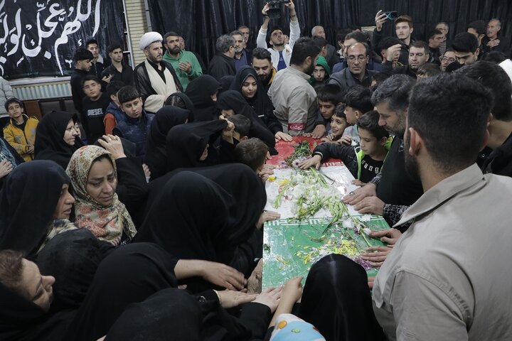 تصاویر/ تشییع پیکر شهید گمنام در مسجد یازهرا (س) ارومیه