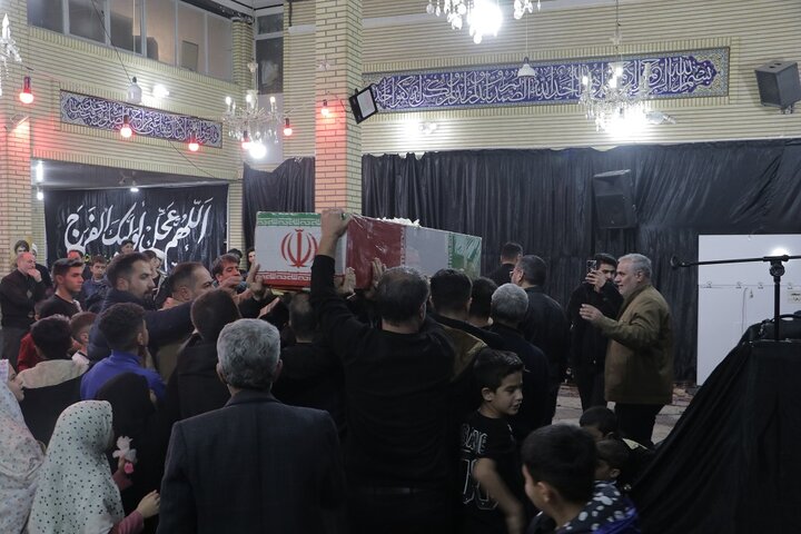 تصاویر/ تشییع پیکر شهید گمنام در مسجد یازهرا (س) ارومیه