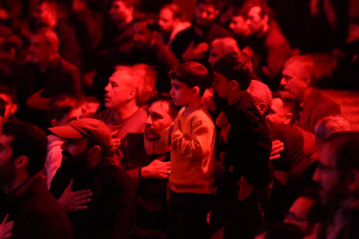 تصاویر/ مراسم عزاداری شب شهادت حضرت زهرا (س) در مصلای امام خمینی (ره) ارومیه