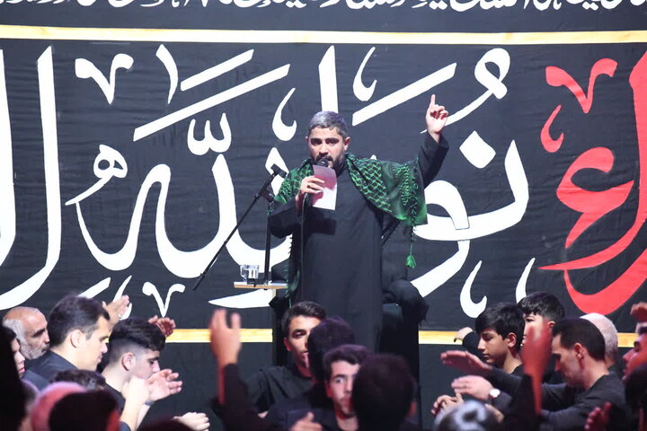 تصاویر/ مراسم عزاداری شب شهادت حضرت زهرا (س) در مصلای امام خمینی (ره) ارومیه