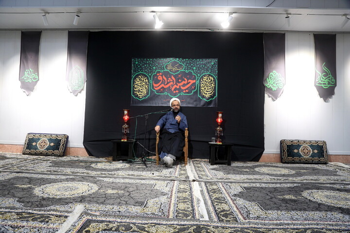 تصاویر/ مراسم عزاداری شهادت حضرت فاطمه (س) در حسینیه اشراق