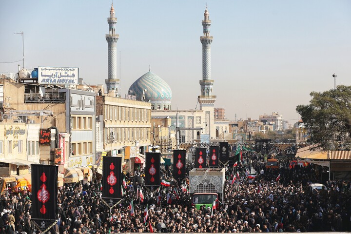 تصاویر/ تشییع پیکر مطهر شهدای گمنام در قم