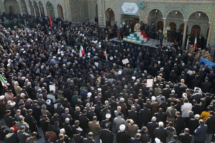 تصاویر/ تشییع پیکر مطهر شهدای گمنام در قم