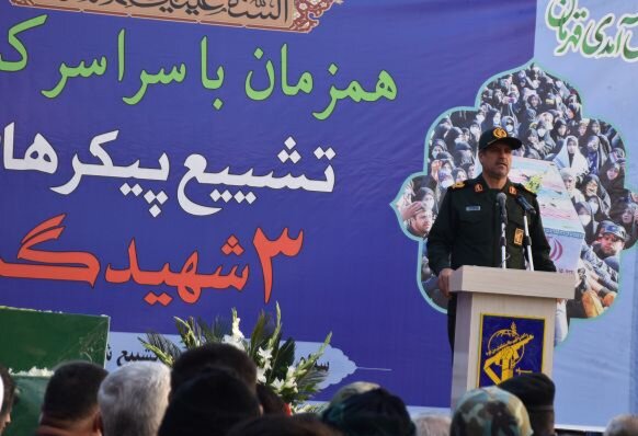 تصاویر/مراسم تشییع پیکرهای مطهر 3 شهید گمنام در شهر سنندج