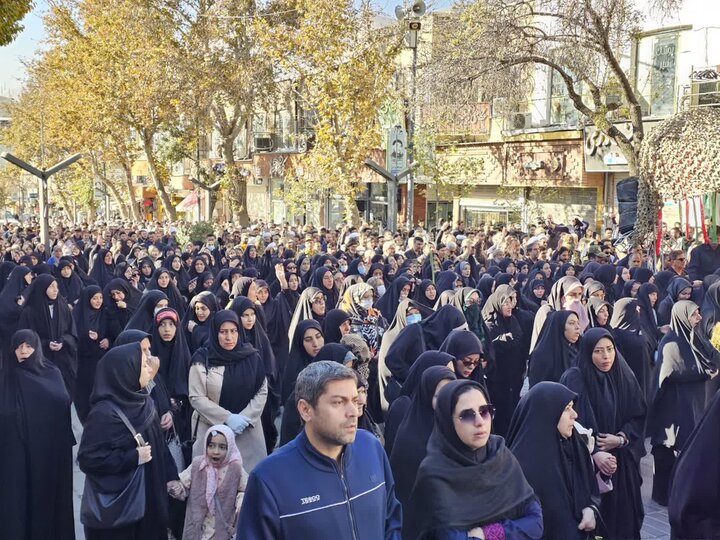 تصاویر/مراسم تشییع پیکرهای مطهر 3 شهید گمنام در شهر سنندج