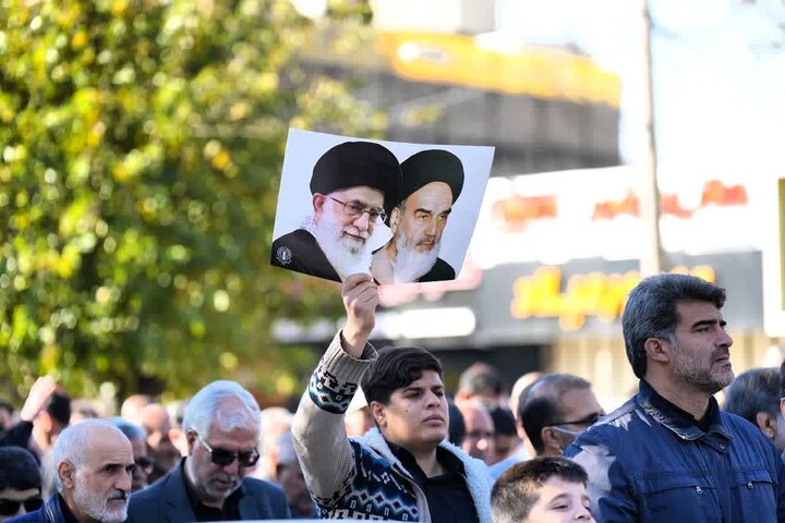 تصاویر/مراسم تشییع پیکر شهدای گمنام در خرم آباد