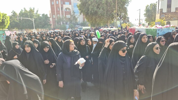 تصاویر/ تشییع باشکوه شهدا در بوشهر