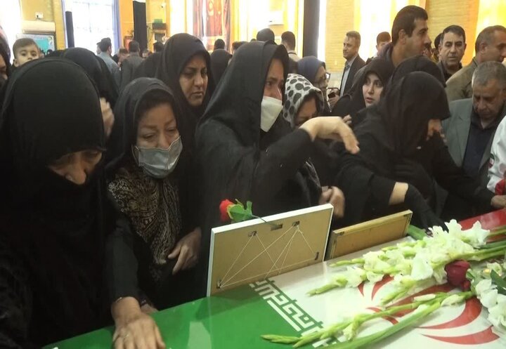 تصاویر/برگزاری مراسم وداع با پیکر شهید گمنام در شهرستان بدره