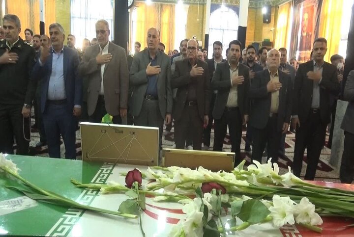 تصاویر/برگزاری مراسم وداع با پیکر شهید گمنام در شهرستان بدره