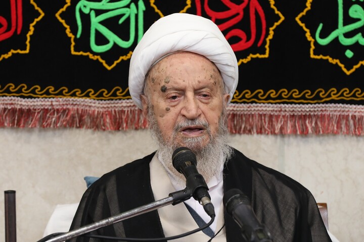 تصاویر/ مراسم عزاداری شهادت حضرت زهرا(س) در دفتر آیت الله العظمی مکارم شیرازی