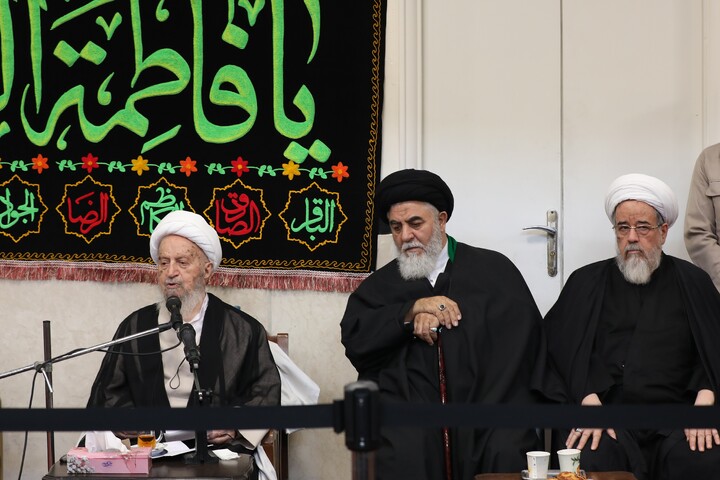 تصاویر/ مراسم عزاداری شهادت حضرت زهرا(س) در دفتر آیت الله العظمی مکارم شیرازی