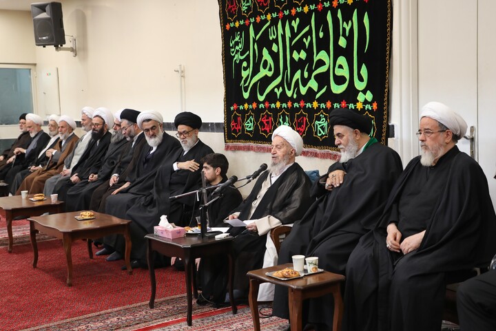 تصاویر/ مراسم عزاداری شهادت حضرت زهرا(س) در دفتر آیت الله العظمی مکارم شیرازی