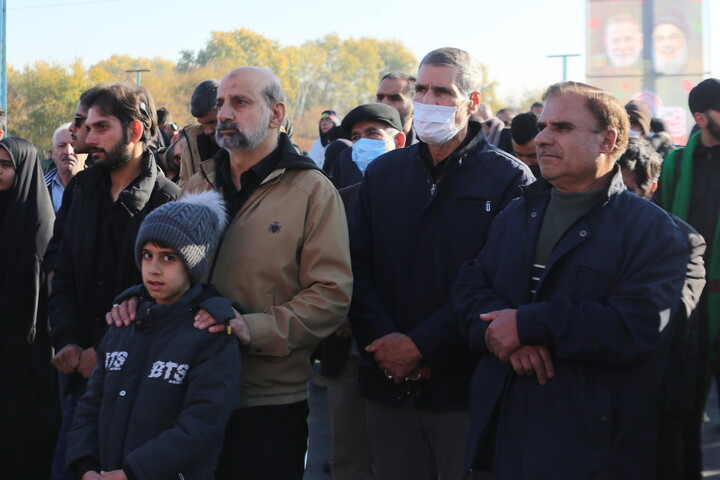 تصاویر / تشییع پیکر مطهر۱۲ شهید گمنام در اصفهان