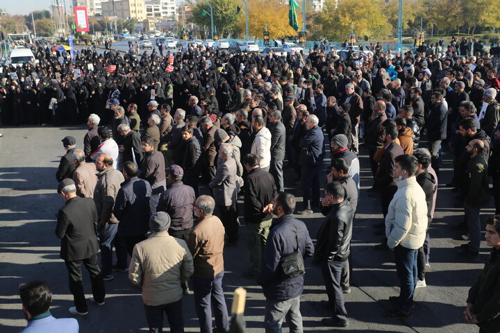 تصاویر / تشییع پیکر مطهر۱۲ شهید گمنام در اصفهان