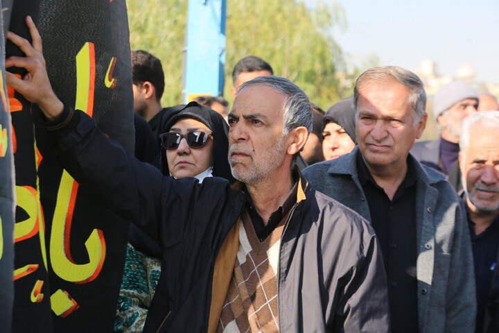 تصاویر / تشییع پیکر مطهر۱۲ شهید گمنام در اصفهان