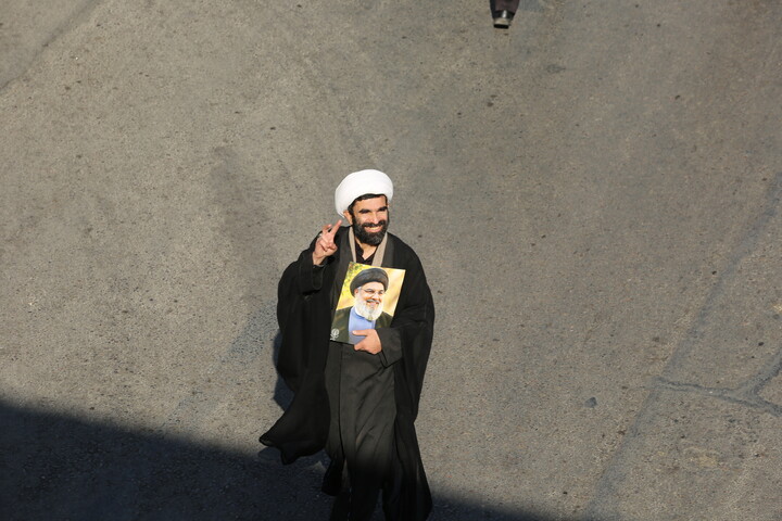 تصاویر / تشییع پیکر مطهر۱۲ شهید گمنام در اصفهان