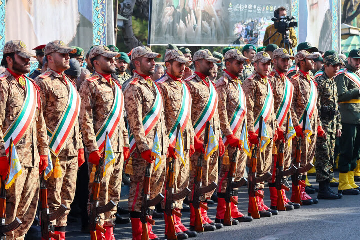 تشییع باشکوه پیکر مطهر شهدای گمنام در تبریز