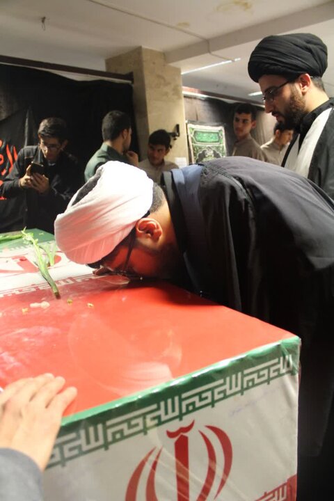 تصاویر/شب اول مراسم شهادت حضرت زهرا (س)در مدرسه علمیه امام صادق علیه السلام قروه