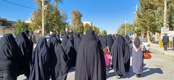 تصاویر/ سوگواری مردم شهرستان ایوان در رسای حضرت فاطمه الزهرا