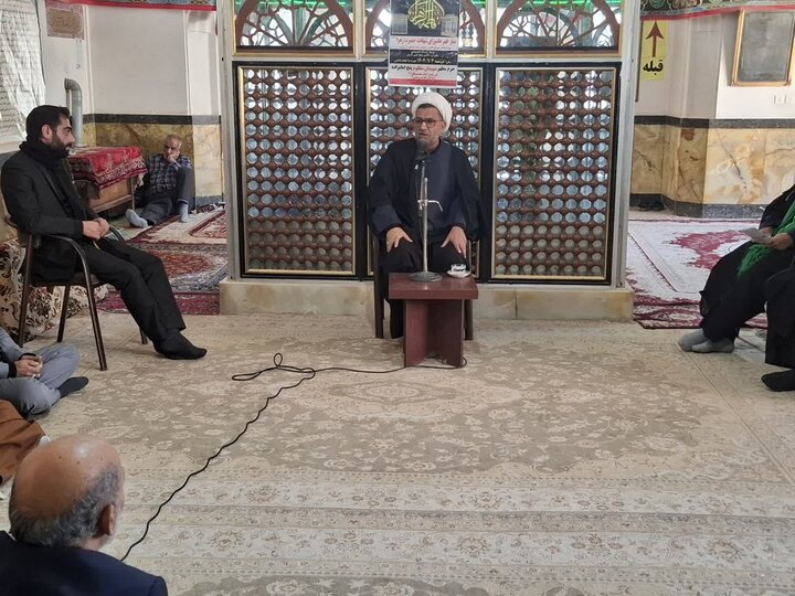 تصاویر/ مراسم عزاداری سالروز شهادت حضرت زهرا(س) درهفت امامزاده و مسجدقاضی آران و بیدگل