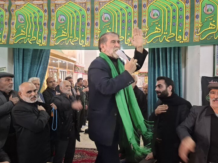 تصاویر/ مراسم عزاداری سالروز شهادت حضرت زهرا(س) درهفت امامزاده و مسجدقاضی آران و بیدگل