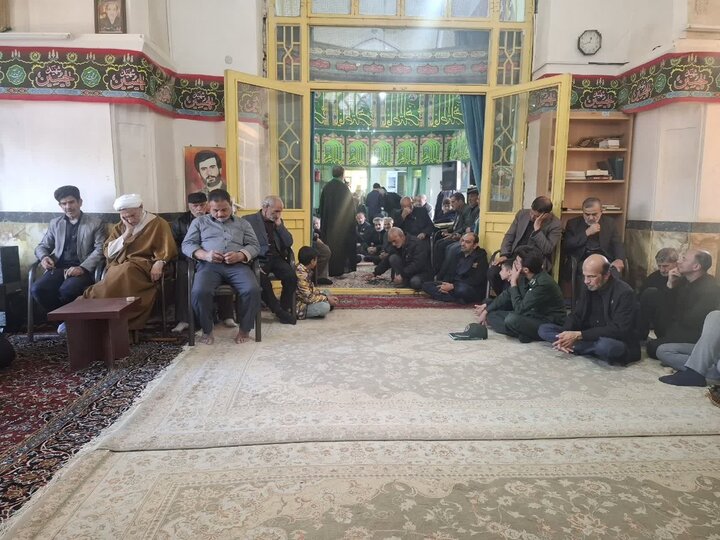 تصاویر/ مراسم عزاداری سالروز شهادت حضرت زهرا(س) درهفت امامزاده و مسجدقاضی آران و بیدگل