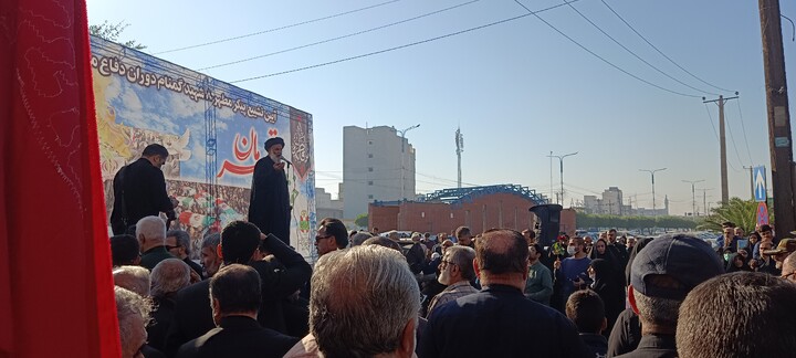 تشییع پیکر پاک هشت شهید گمنام دوران دفاع مقدس در اهواز 