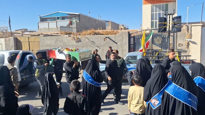 تصاویر/ میزبانی مدرسه علمیه الزهرا(س) ماهان از پیکر مطهر شهید گمنام