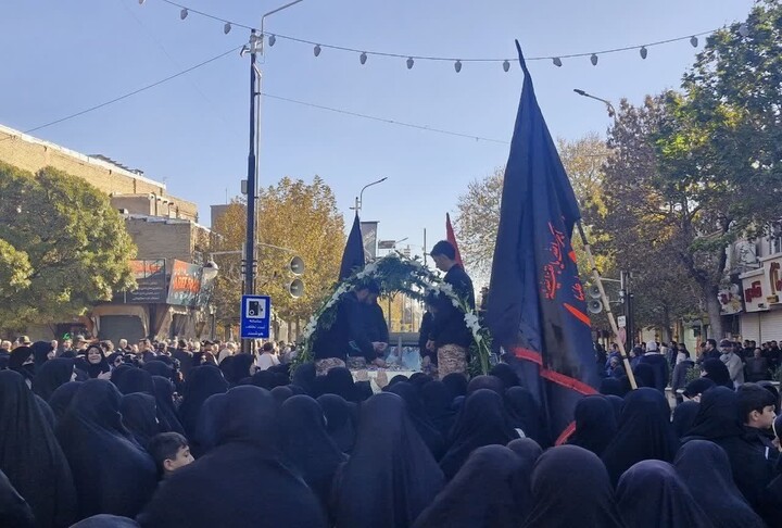 تصاویر / تشییع باشکوه پیکر مطهر شهدای گمنام در زنجان