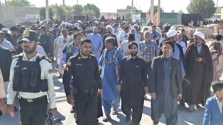 مراسم دسته‌روی هیئت‌های مذهبی شهرستان دلگان به مناسبت ایام شهادت حضرت فاطمه زهرا(س)