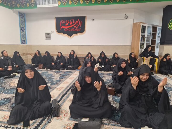 تصاویر/ طلاب مدارس علمیه خواهران استان کرمان در سوگ بانوی دوعالم