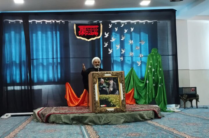 تصاویر/ طلاب مدارس علمیه خواهران استان کرمان در سوگ بانوی دوعالم